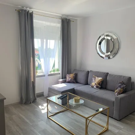 Apartment Gdanska 230 *